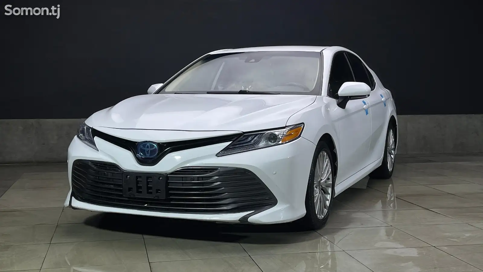 Toyota Camry, 2018-1