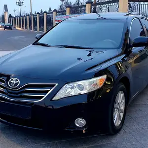 Toyota Camry, 2011