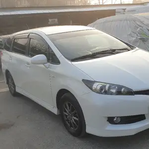 Toyota Wish, 2011