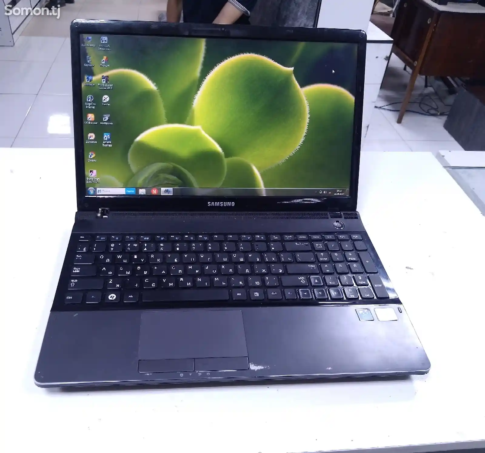 Ноутбук Samsung E300-2