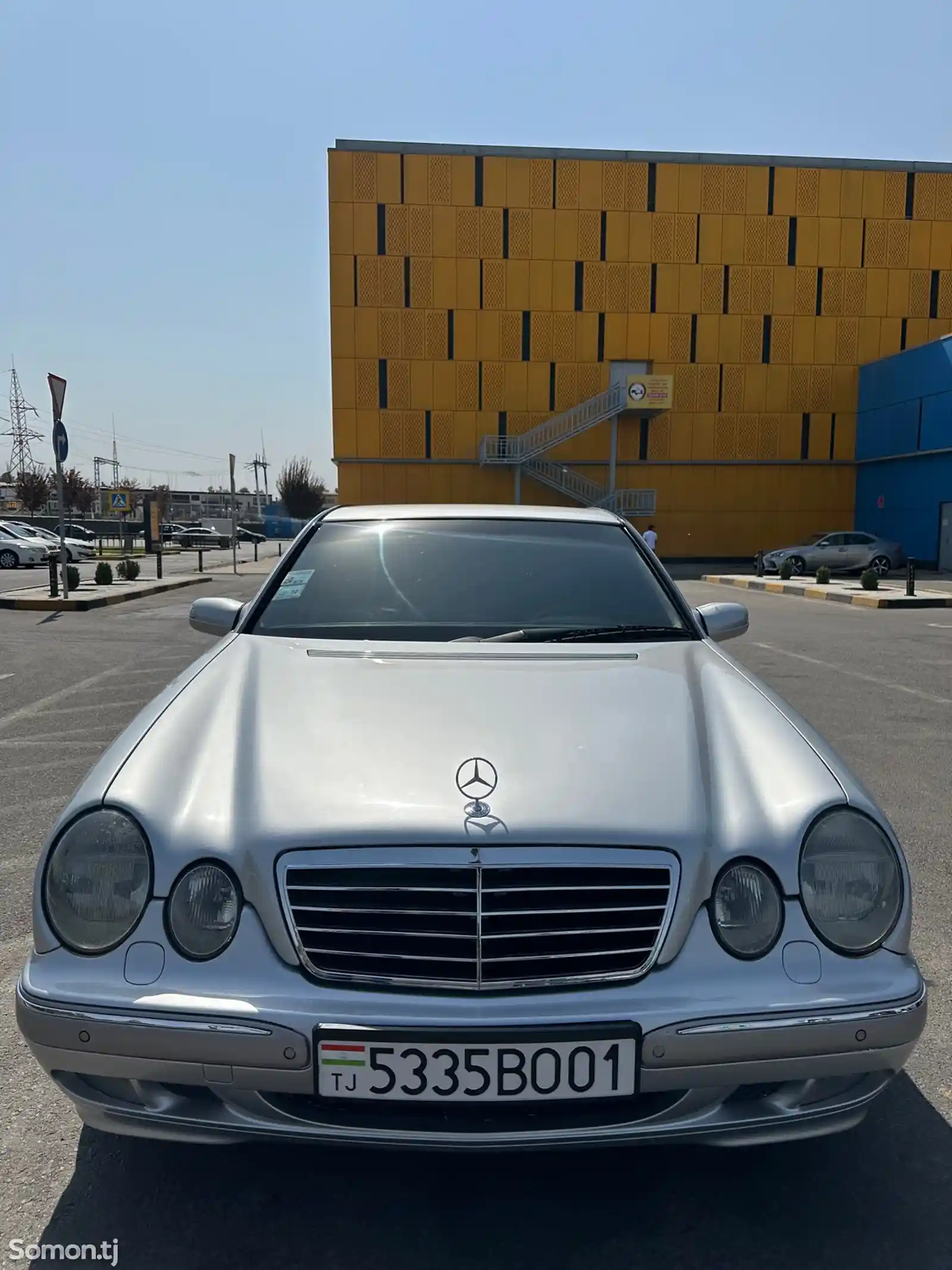 Mercedes-Benz E class, 2002-3