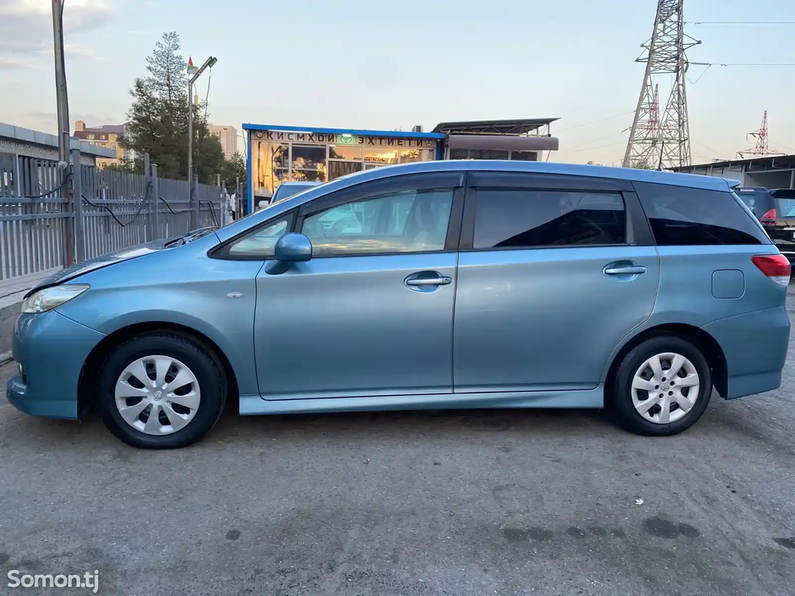 Toyota Wish, 2014-3