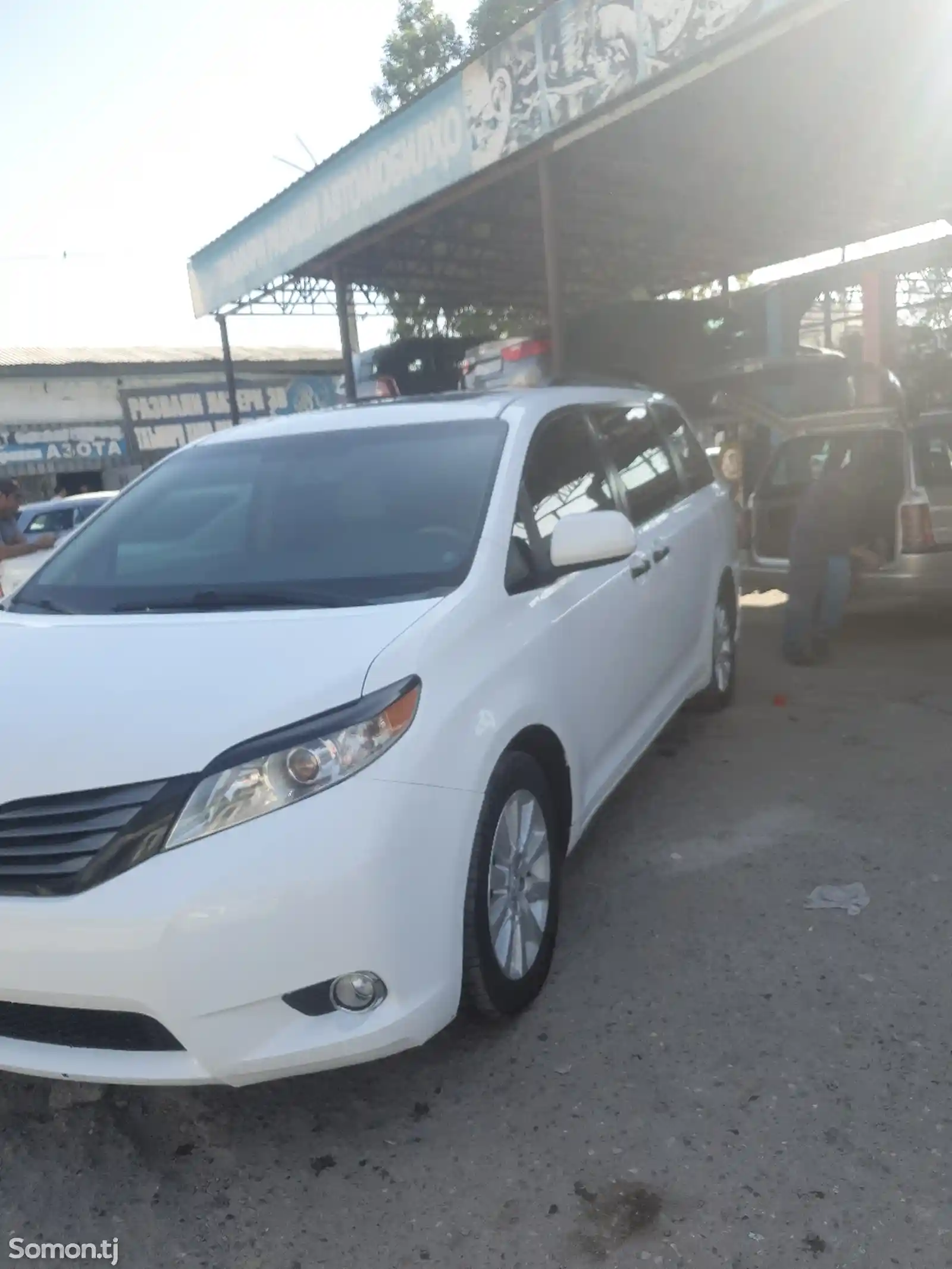 Toyota Sienna, 2014-5