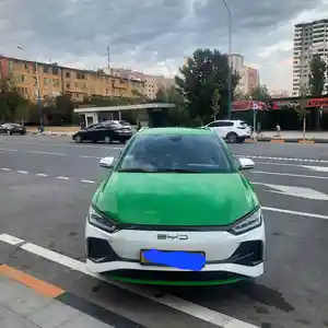 BYD E2, 2023