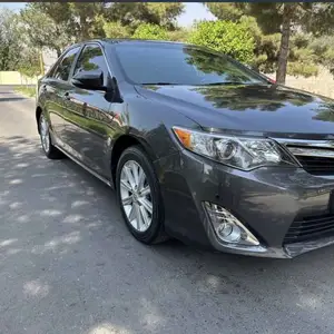 Toyota Camry, 2012