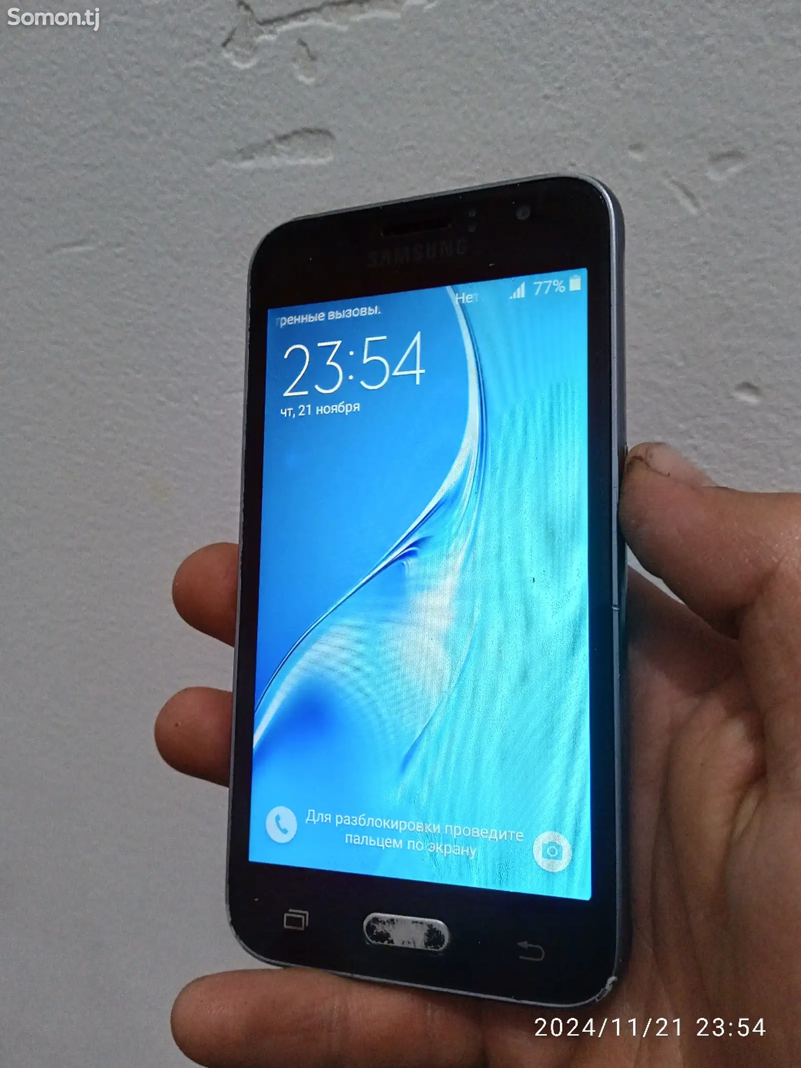 Samsung Galaxy J1-1