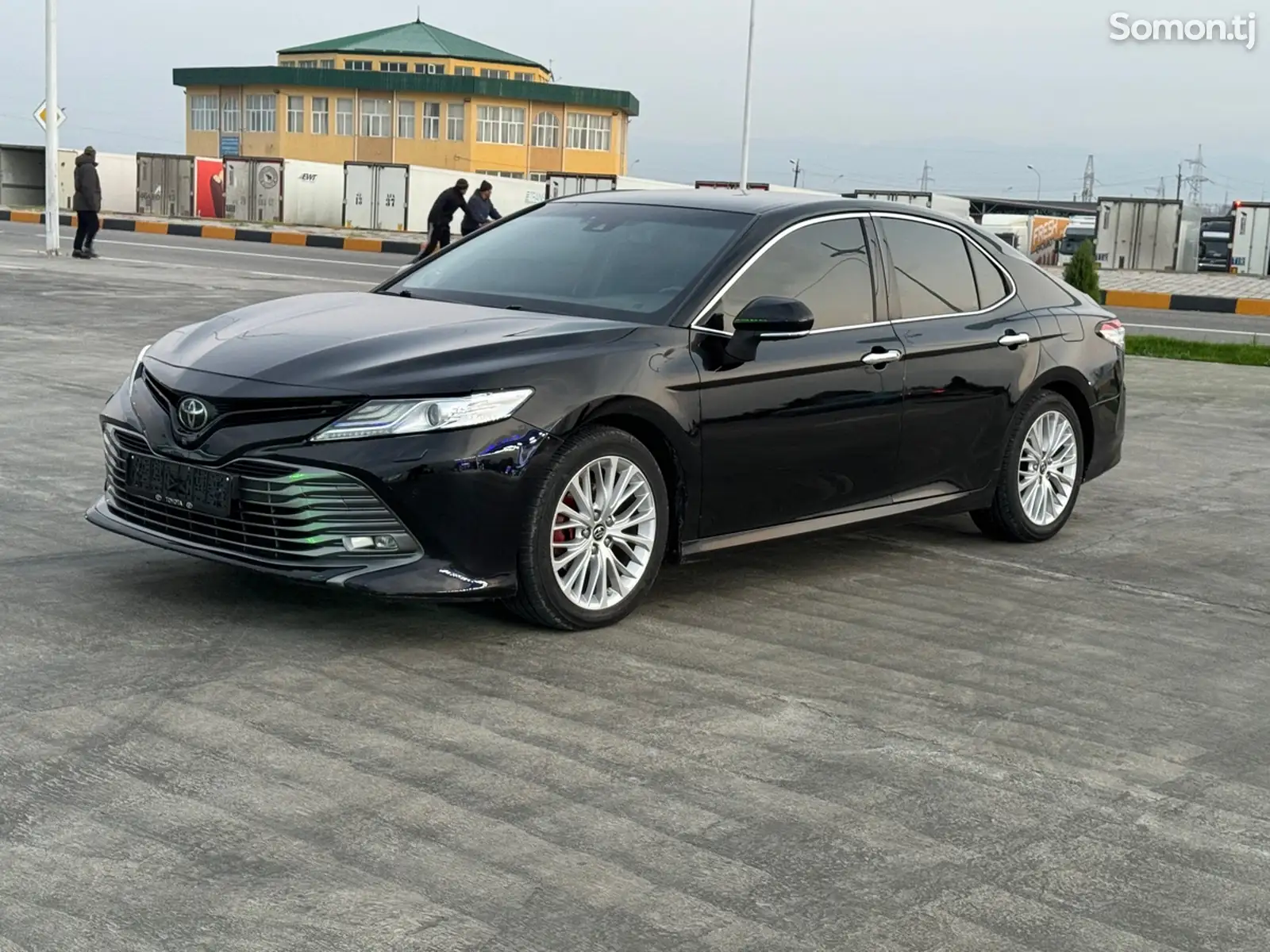 Toyota Camry, 2020-1