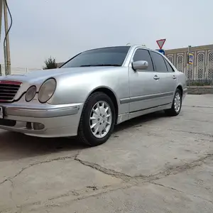 Mercedes-Benz E class, 2002