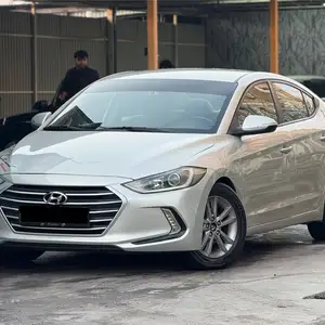 Hyundai Elantra, 2017