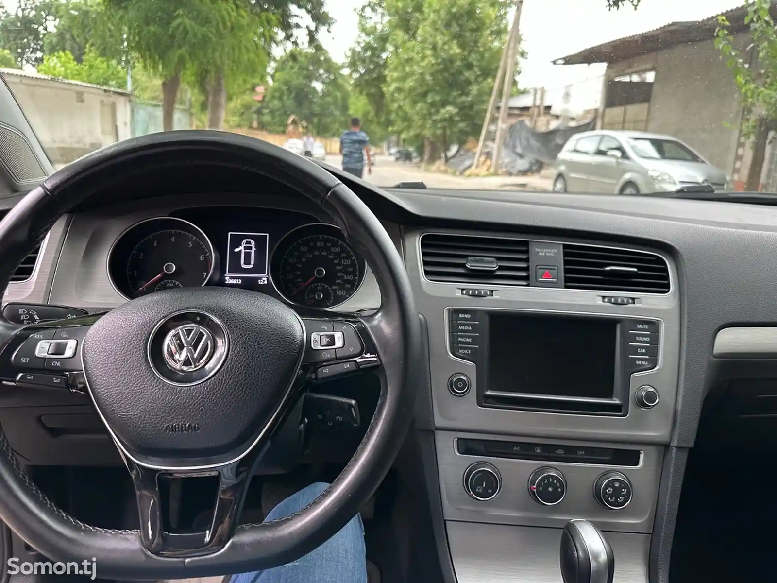 Volkswagen Golf, 2017-10