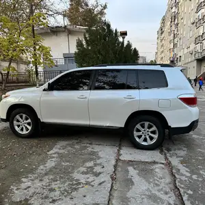 Toyota Highlander, 2012