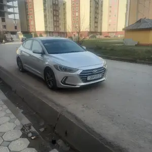 Hyundai Elantra, 2017