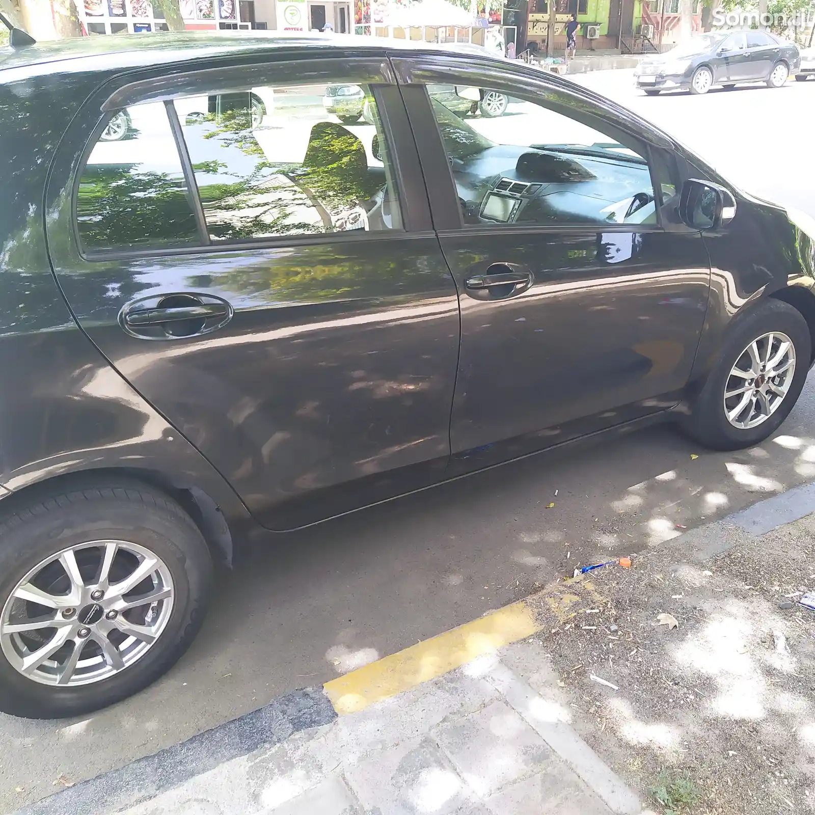 Toyota Vitz, 2010-6