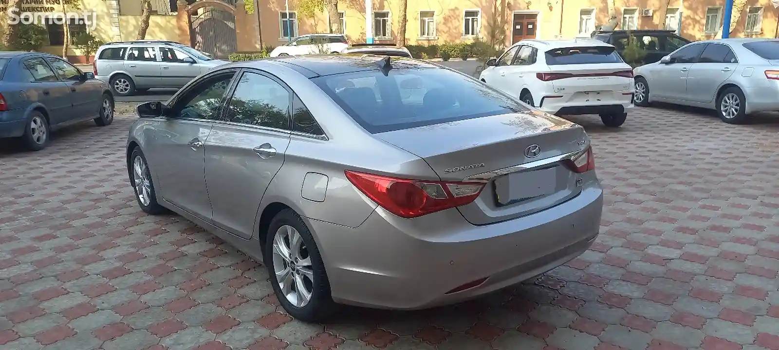 Hyundai Sonata, 2010-4