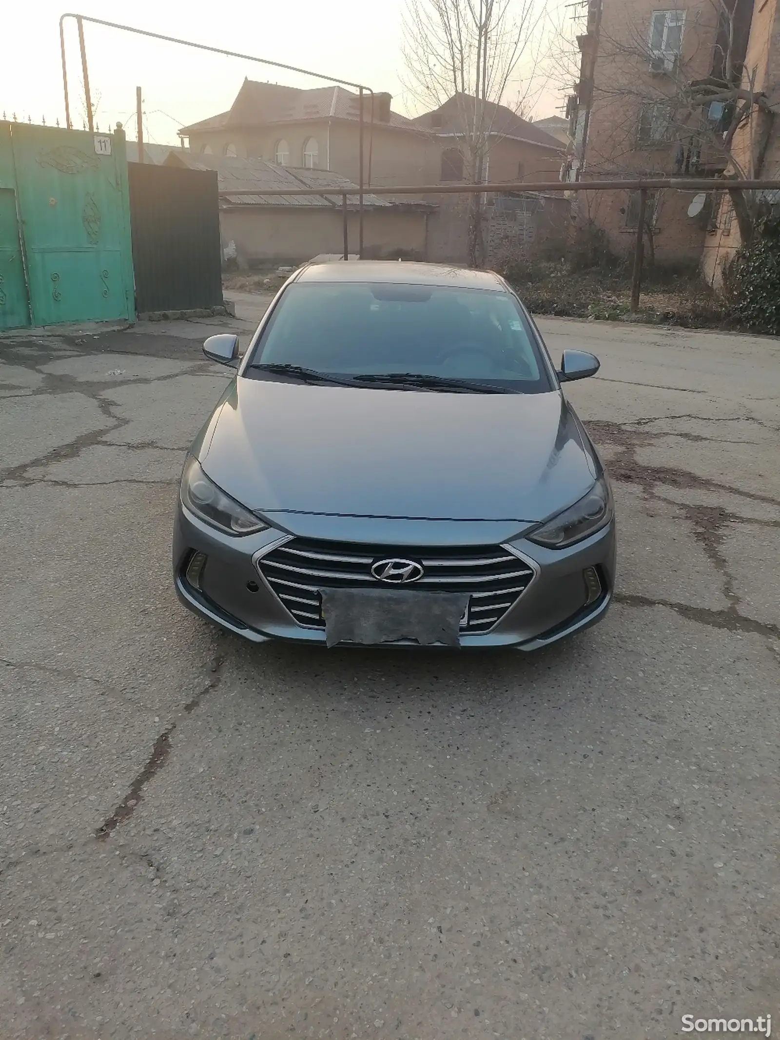 Hyundai Elantra, 2017-1