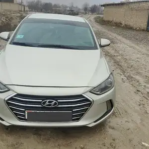 Hyundai Elantra, 2017