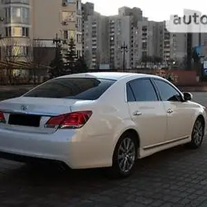 Toyota Avalon, 2011