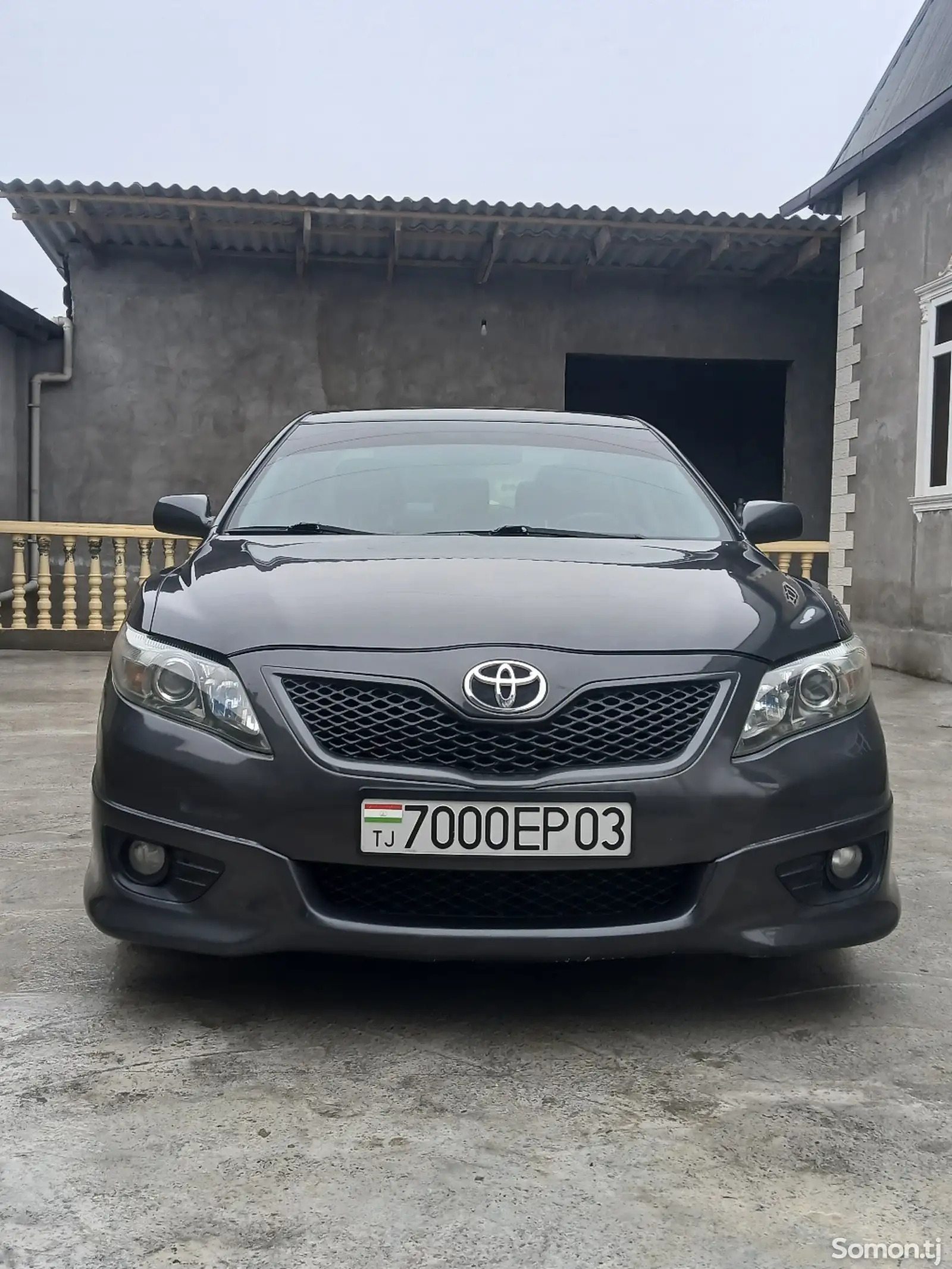 Toyota Camry, 2010-1