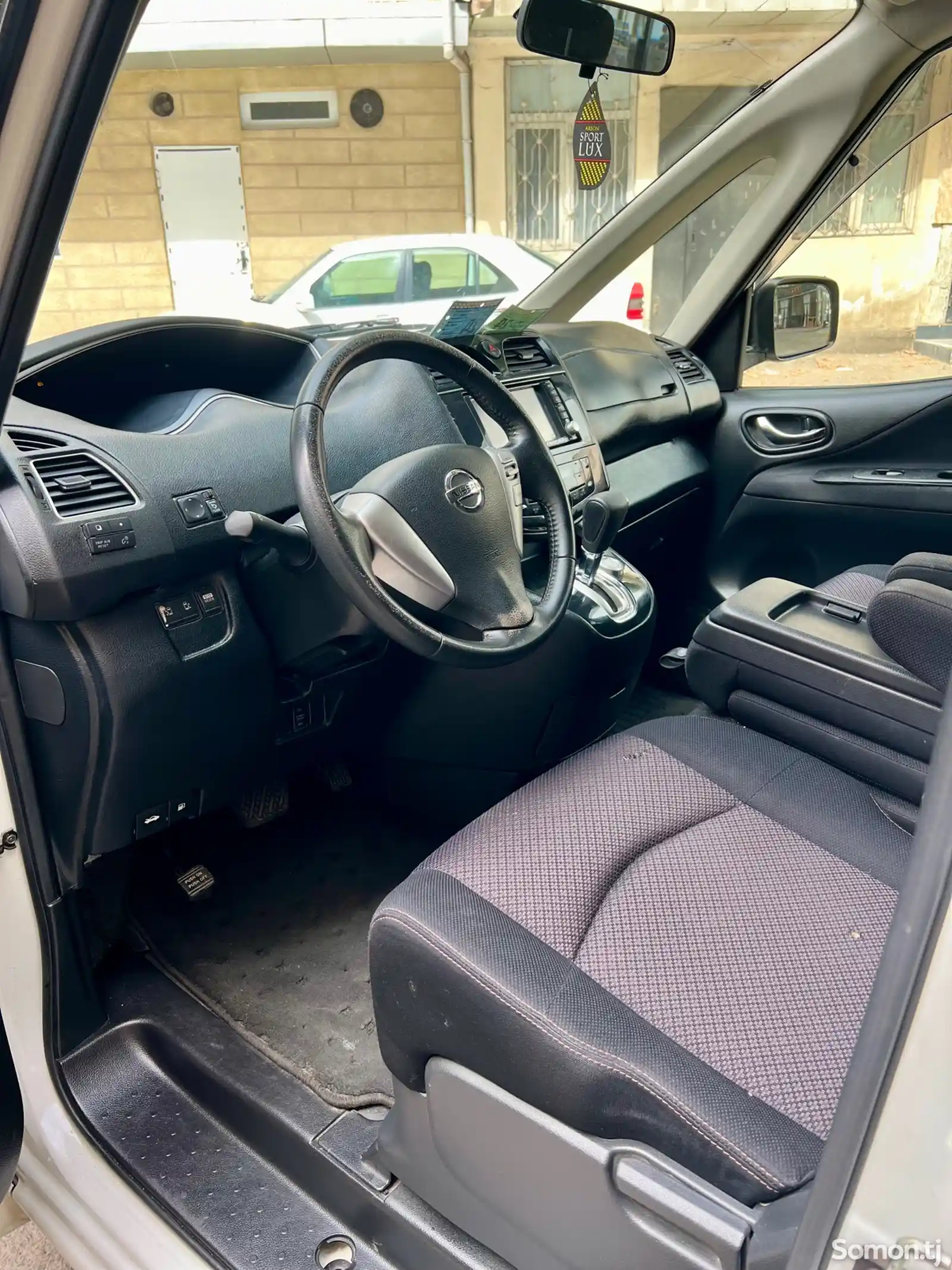 Nissan Serena, 2014-6