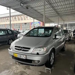 Opel Zafira, 2004