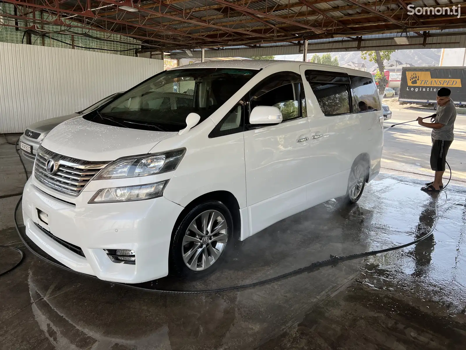 Toyota Vellfire, 2014-1