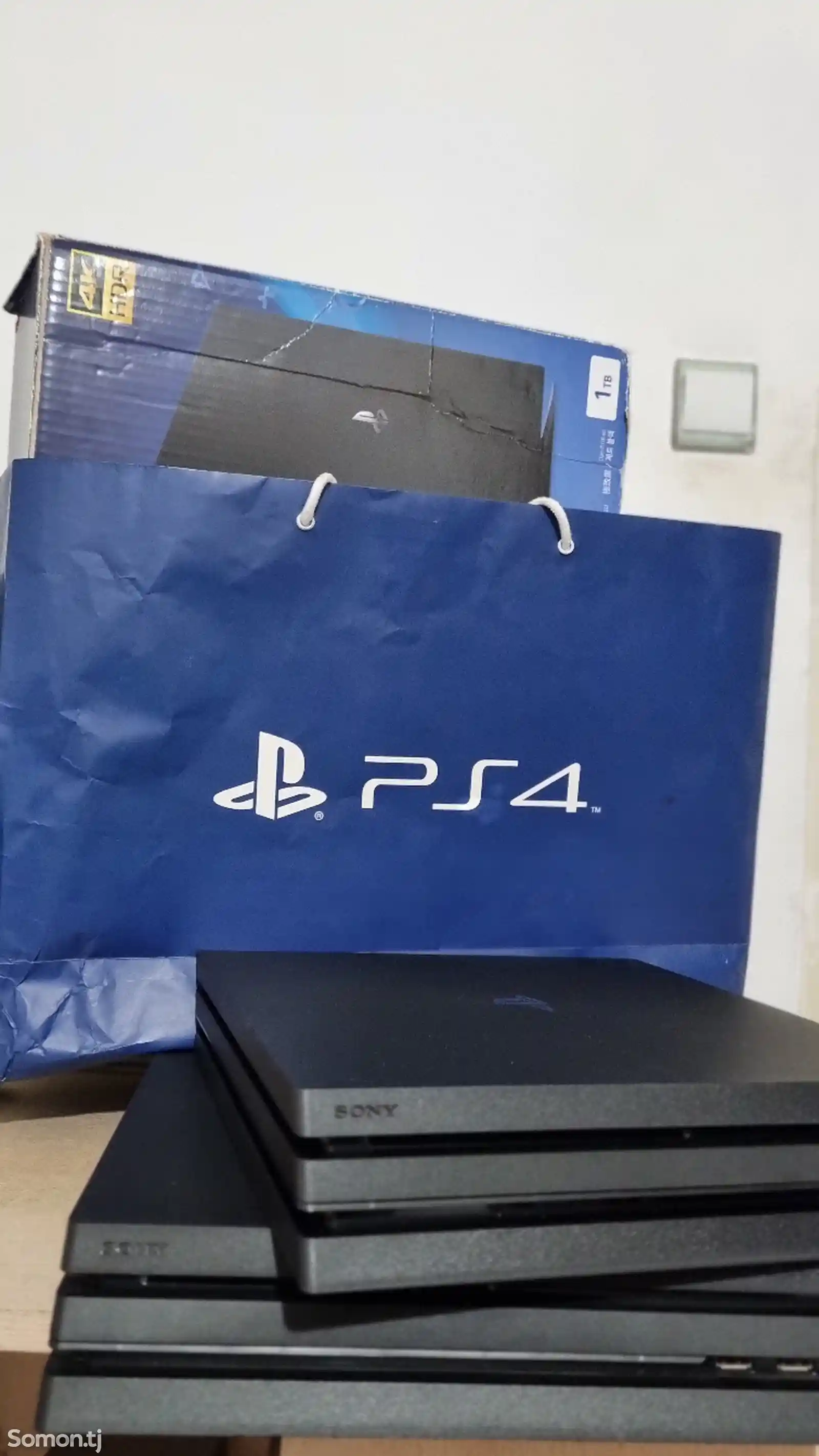 Игровая приставка Sony PlayStation 4 Pro-4