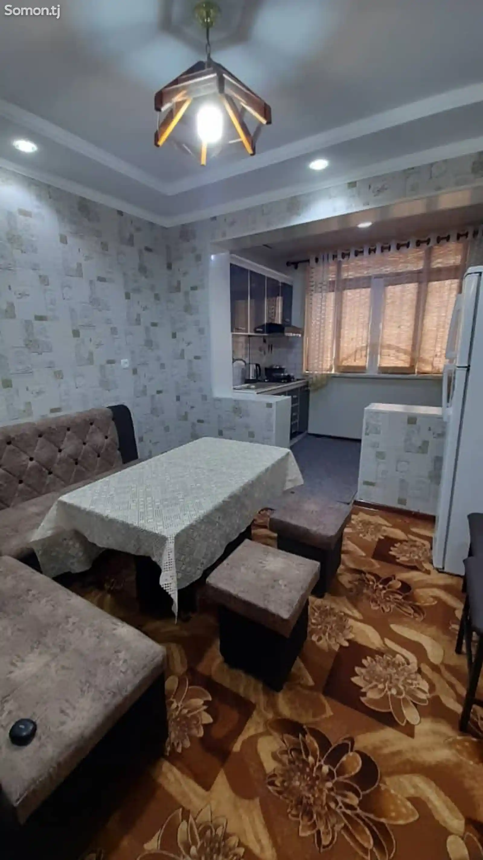 4-комн. квартира, 3 этаж, 100м², 13 мкр-3