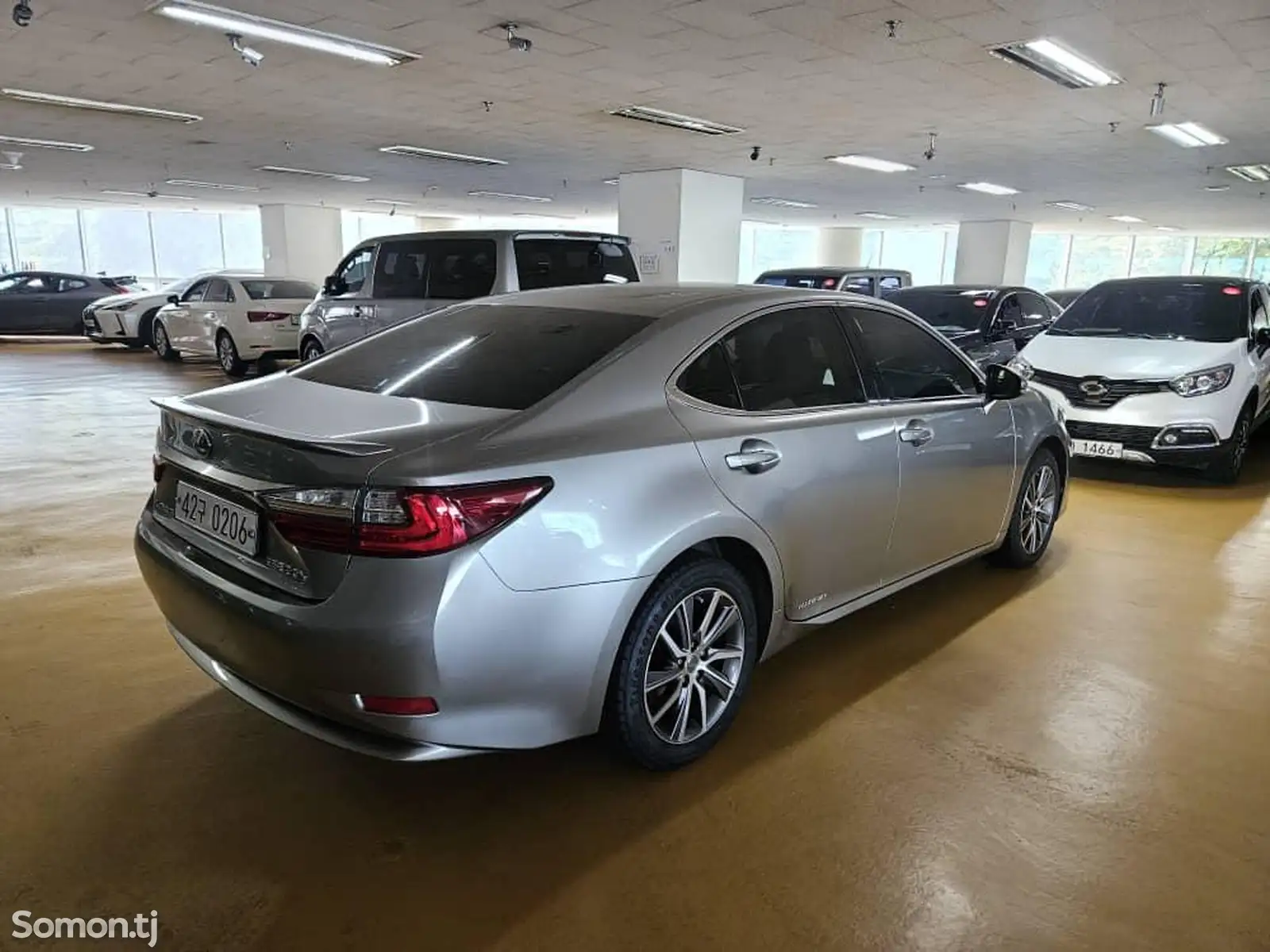 Lexus ES series, 2017-3