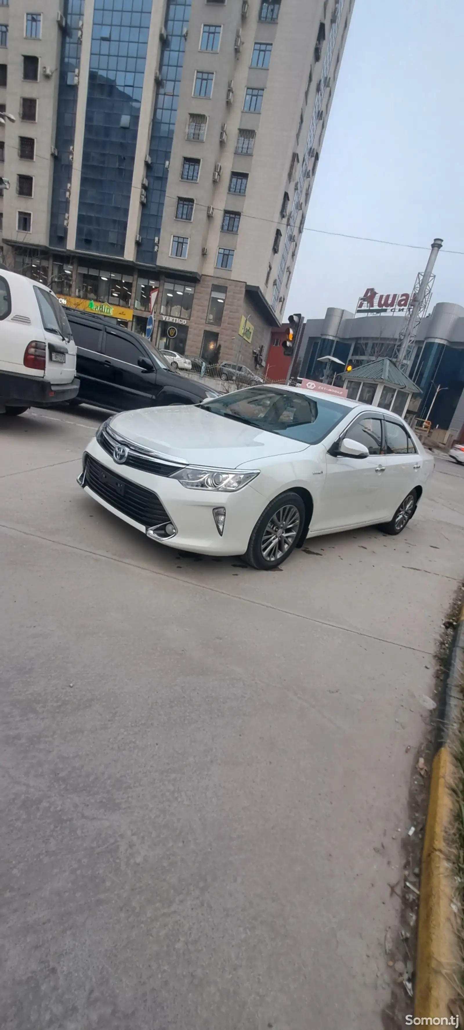 Toyota Camry, 2017-1