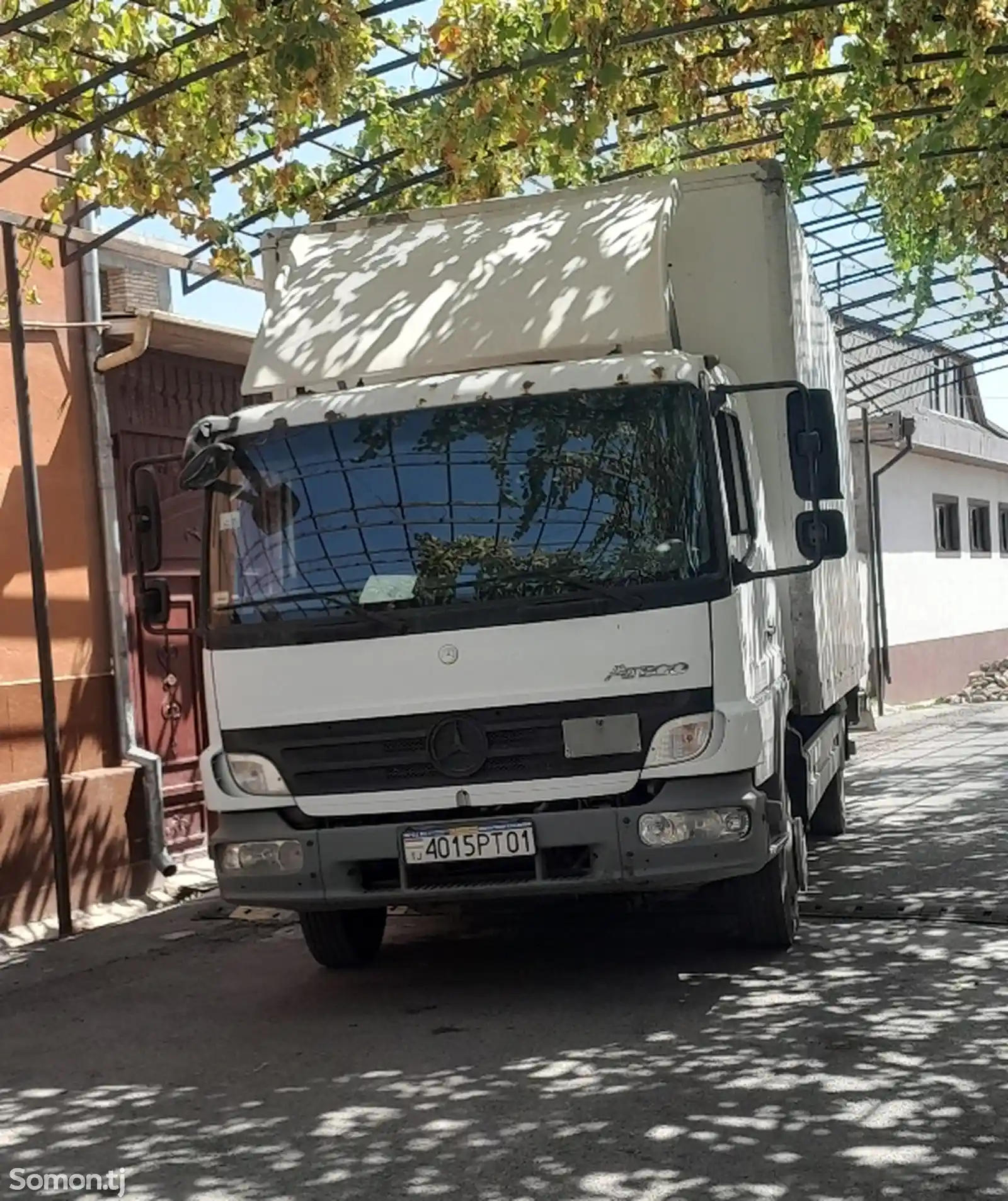 Бортовой грузовик Mercedes Benz Atego, 2007-1