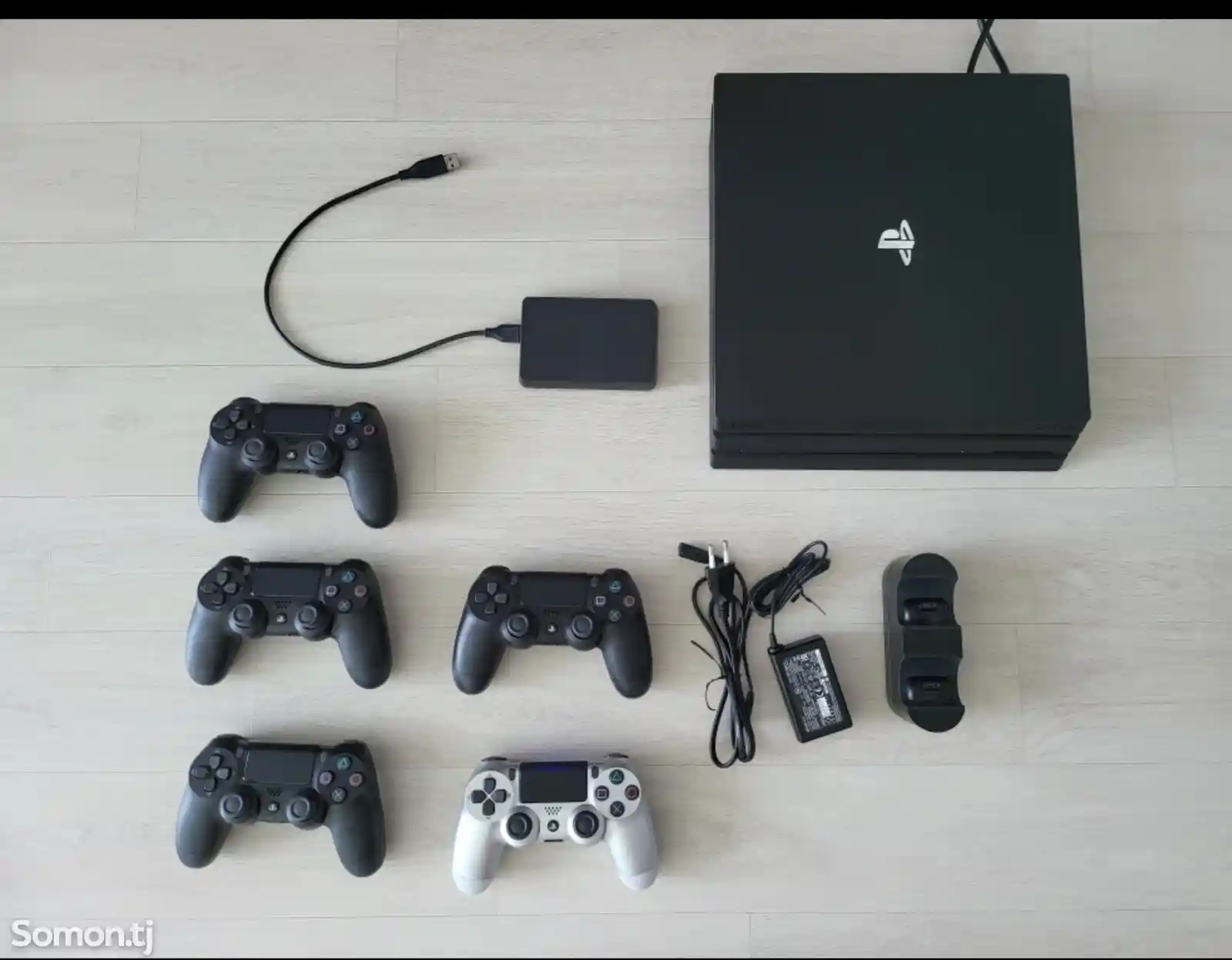 Игровая приставка Sony Play Station 4 pro 1Tв-1