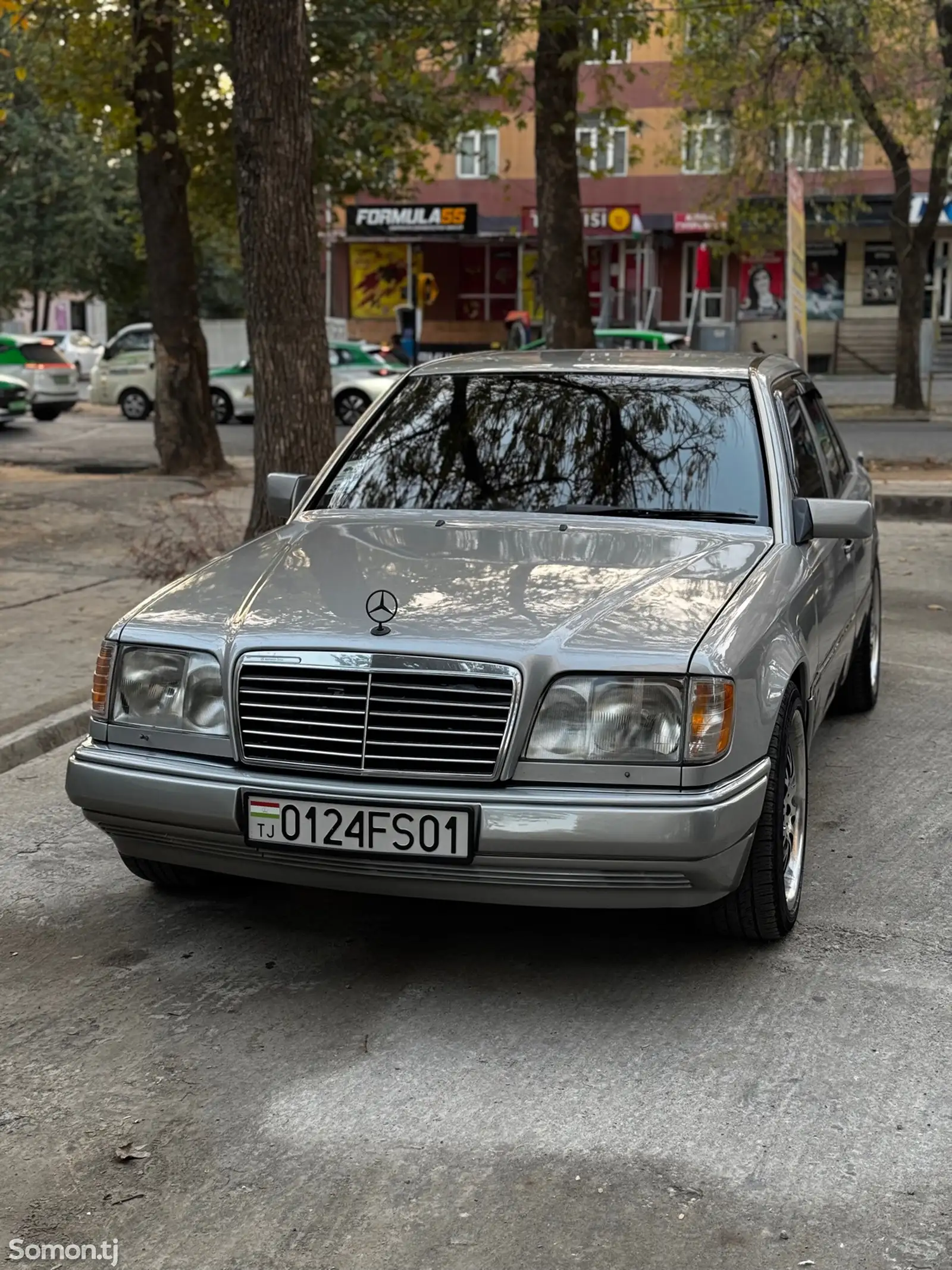 Mercedes-Benz W124, 1993-1