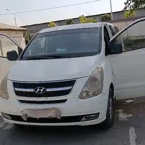 Hyundai Starex Grand 2010