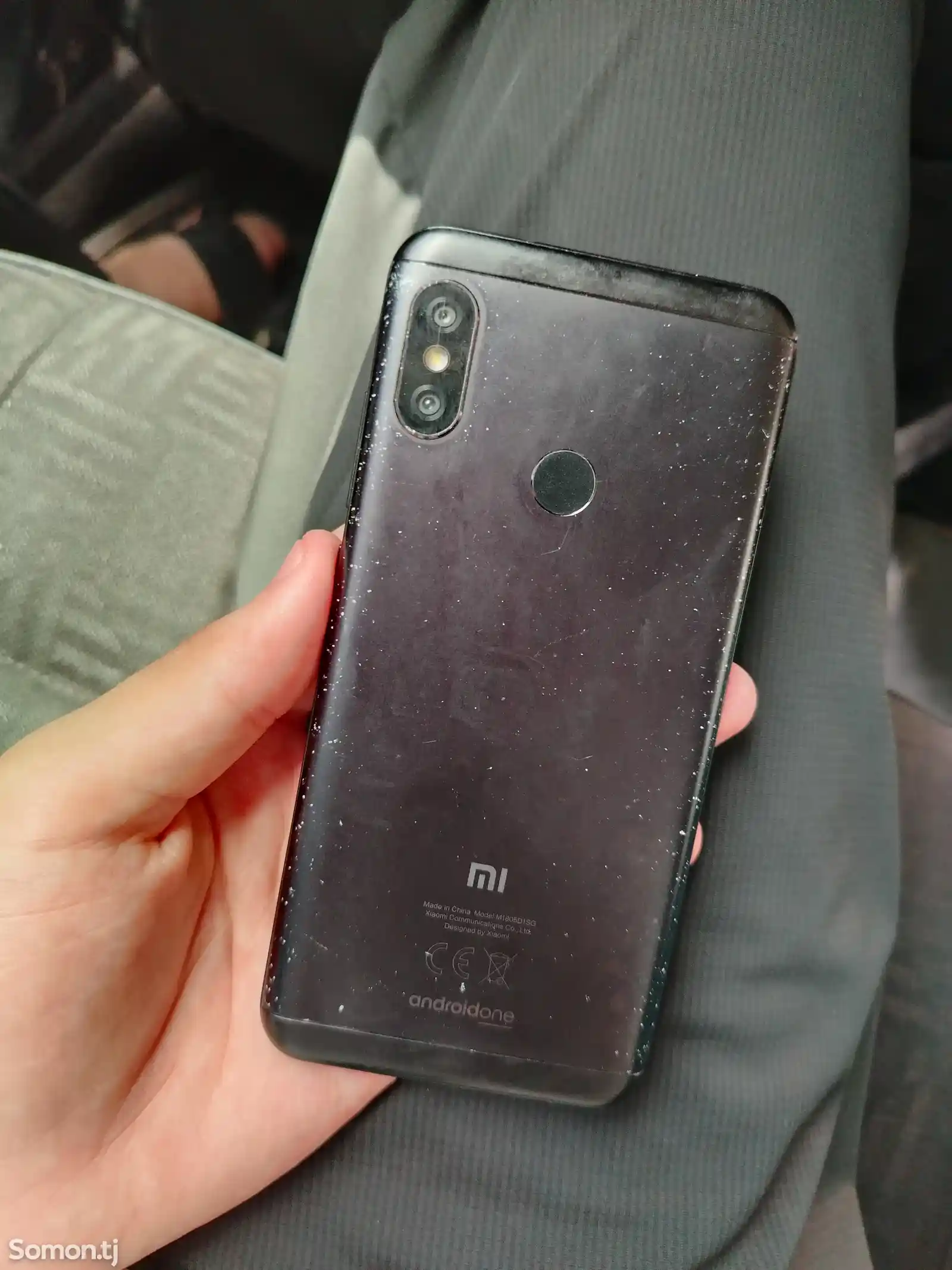 Xiaomi Mi A2 Lite, 32Gb-1