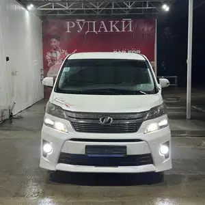 Toyota Vellfire, 2013