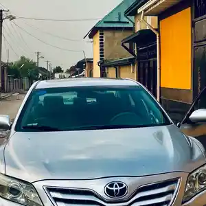 Toyota Camry, 2011