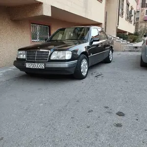 Mercedes-Benz W124, 1995