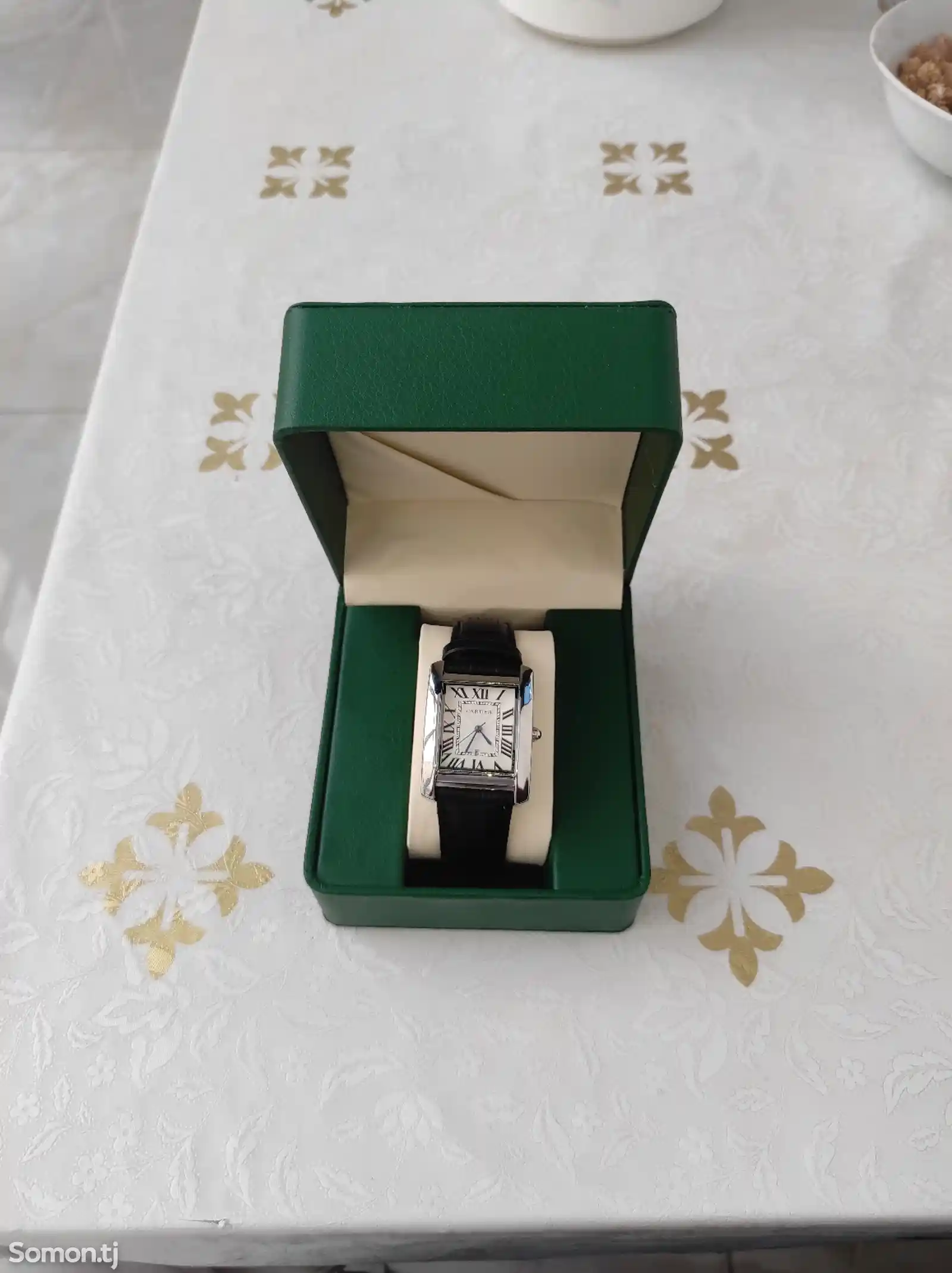 Часы Cartier