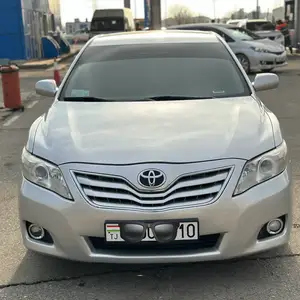 Toyota Camry, 2011