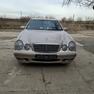 Mercedes-Benz E class, 2002