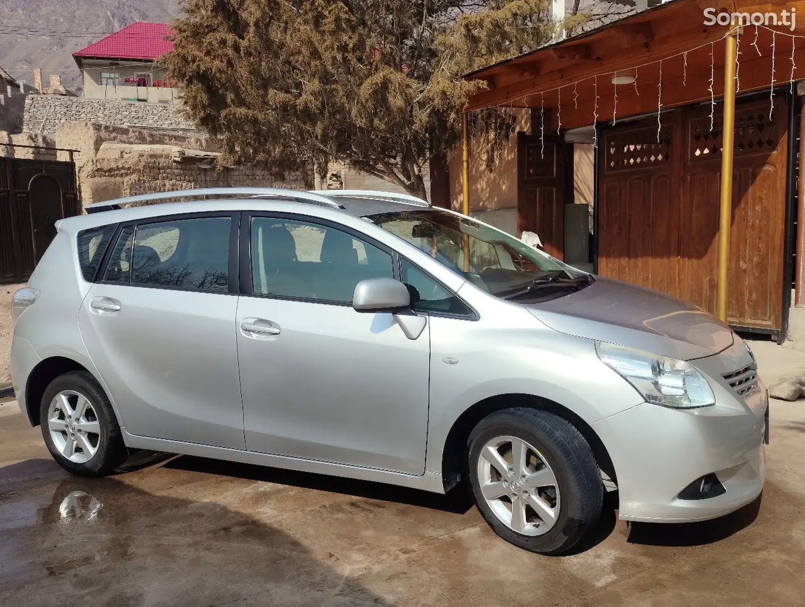 Toyota Corolla Verso, 2010-1