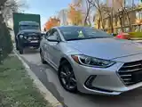 Hyundai Elantra, 2018-5