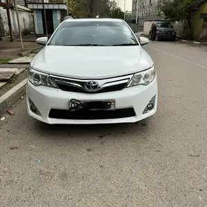 Toyota Camry, 2014