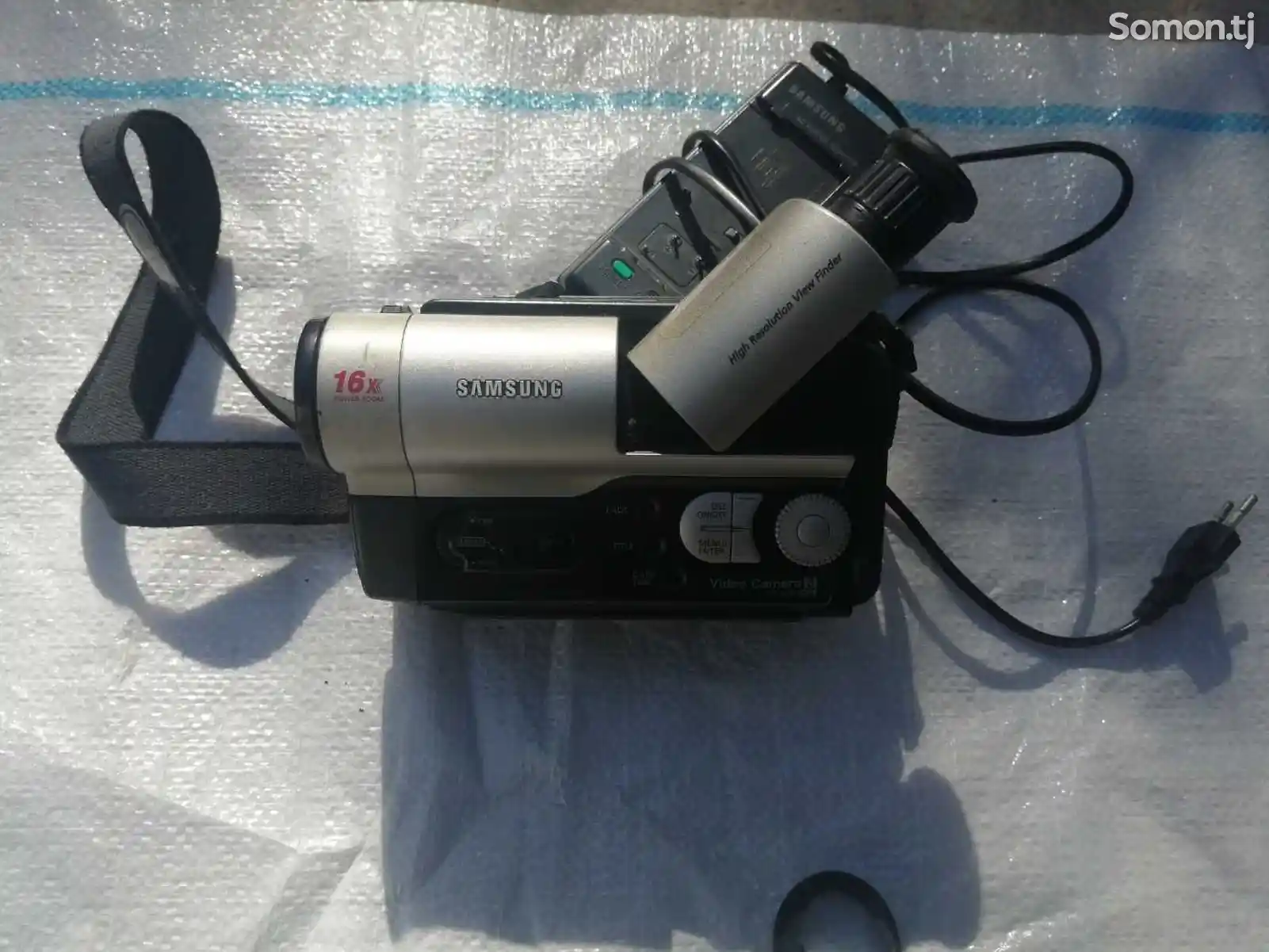 Видеокамера Samsung-1
