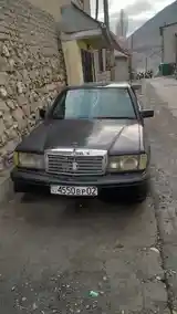 Mercedes-Benz W201, 1990-2