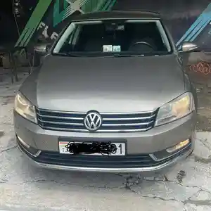 Volkswagen Passat, 2014