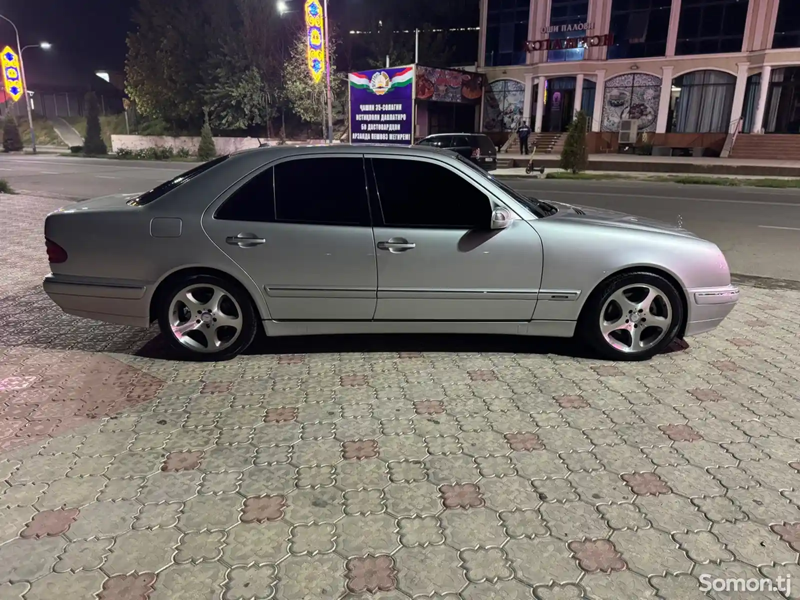 Mercedes-Benz E class, 2002-8