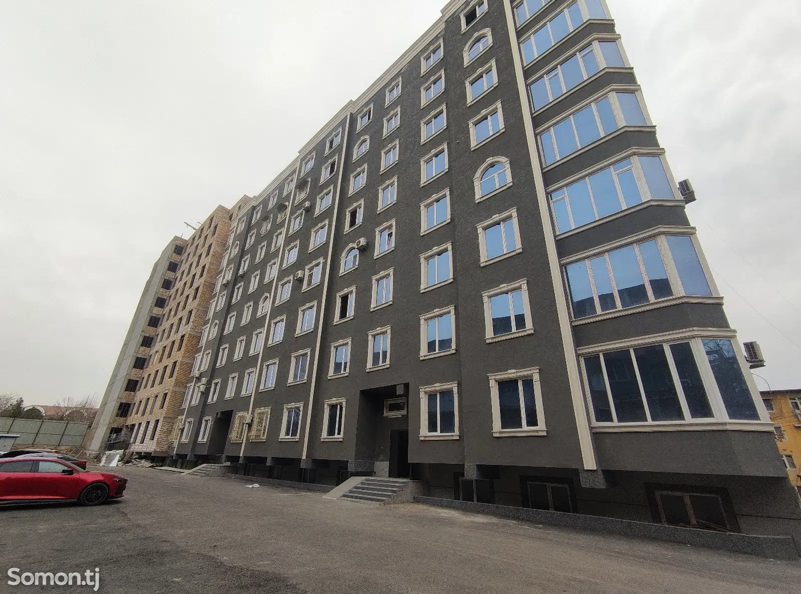 2-комн. квартира, Цокольный этаж, 80 м², 33 мкр-1