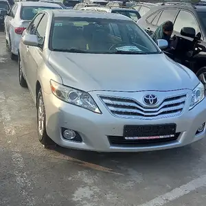 Toyota Camry, 2011