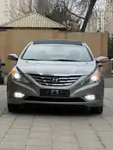 Hyundai Sonata, 2010-2